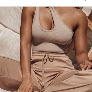 COPY - Women’s Taupe Keyhole Tank, Large, new with tags